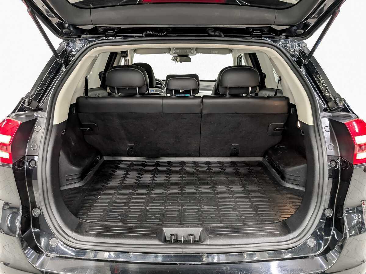 Geely Atlas, 2020 - Фото №9