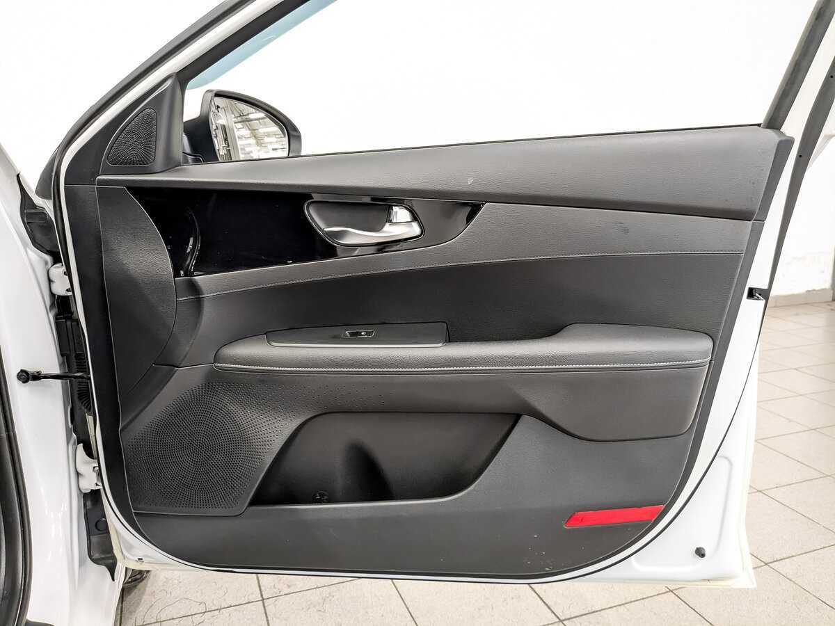 Kia Cerato, 2019 - Фото №21
