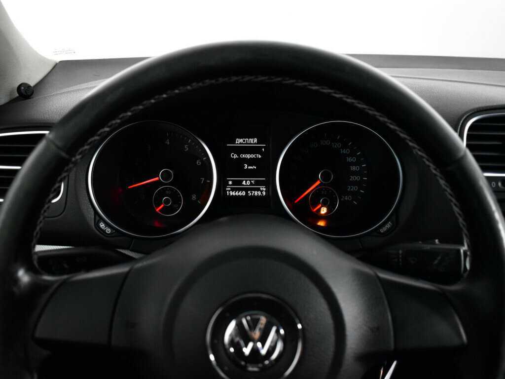 Volkswagen Golf, 2012 - Фото №10