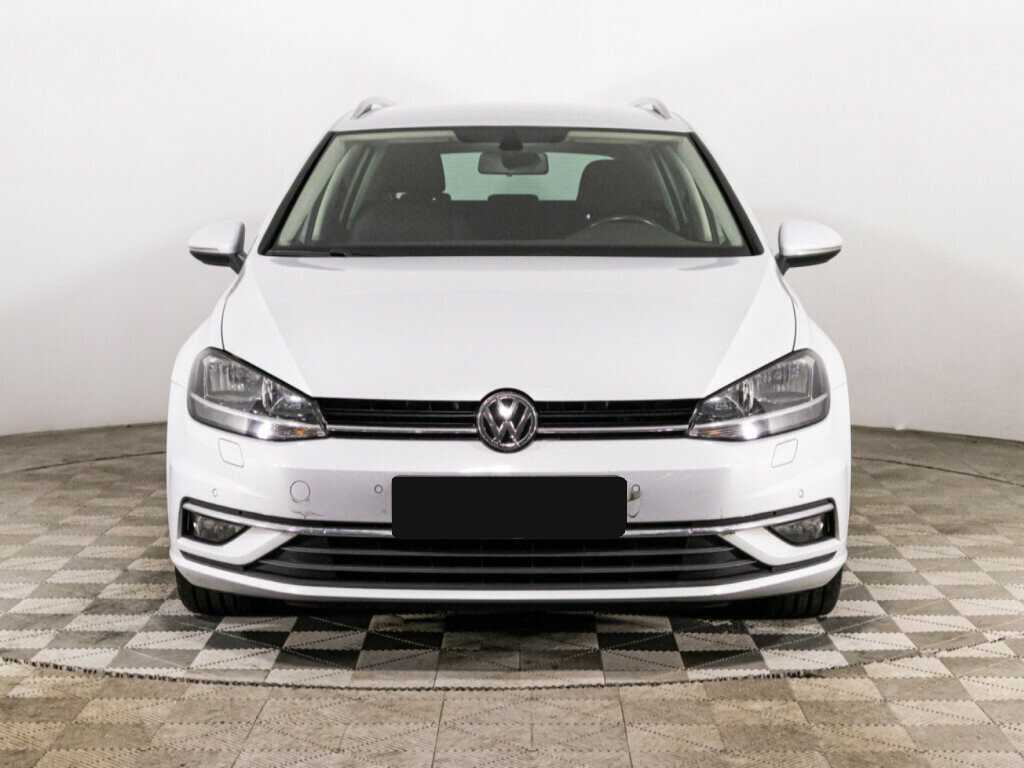 Volkswagen Golf, 2018 - Фото №1