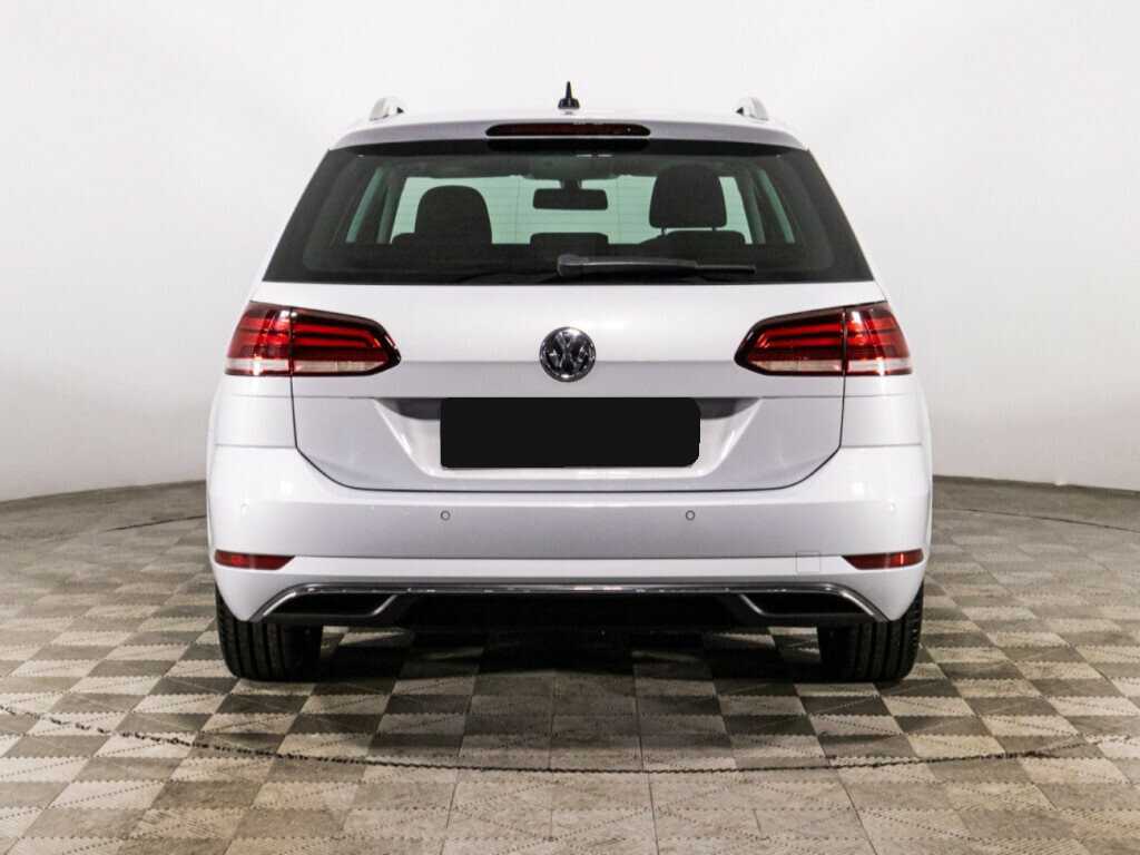 Volkswagen Golf, 2018 - Фото №5
