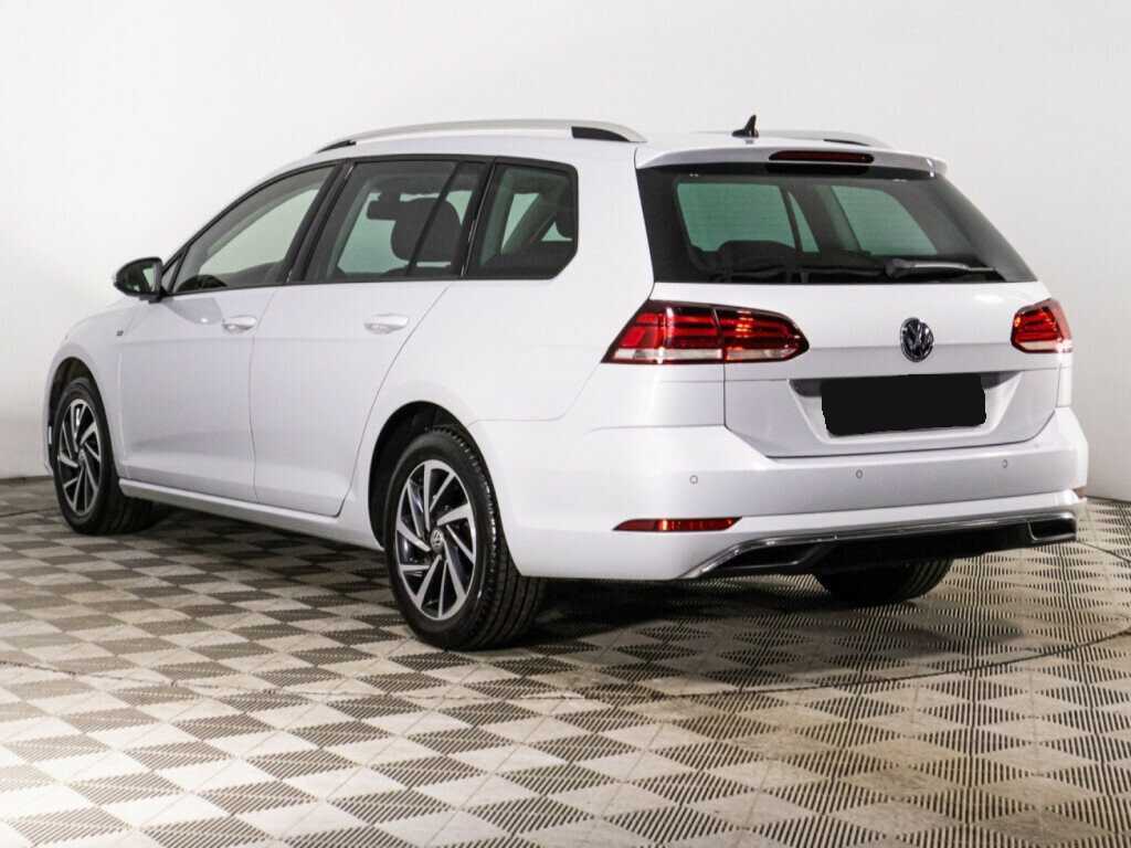 Volkswagen Golf, 2018 - Фото №6