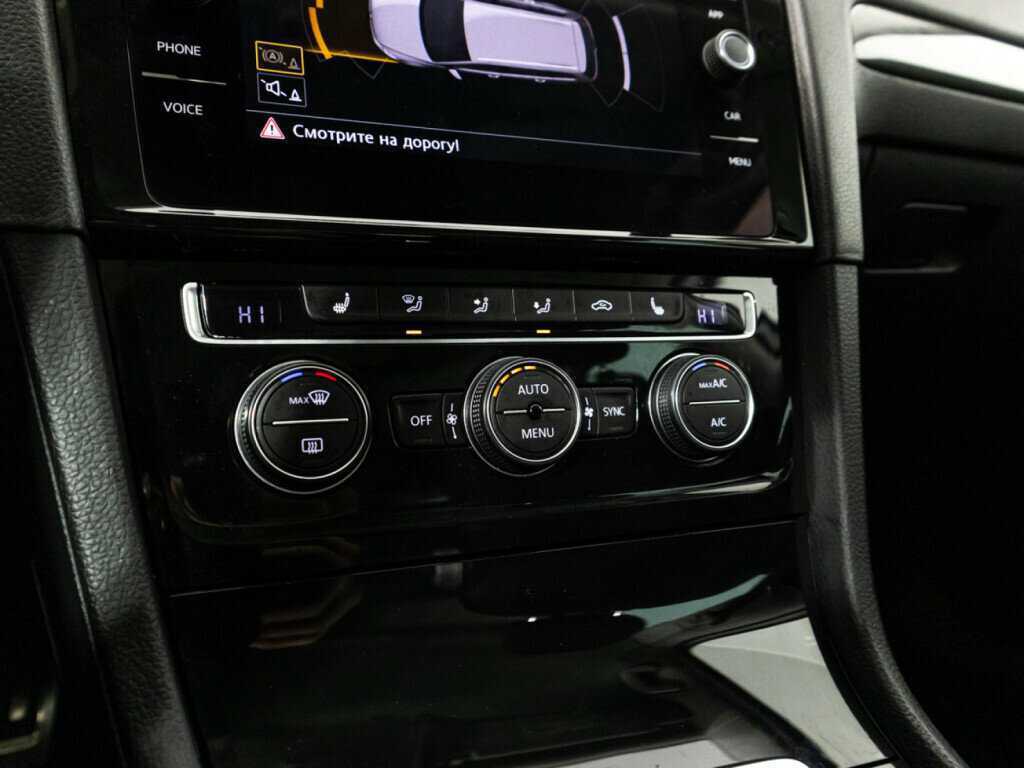 Volkswagen Golf, 2018 - Фото №16