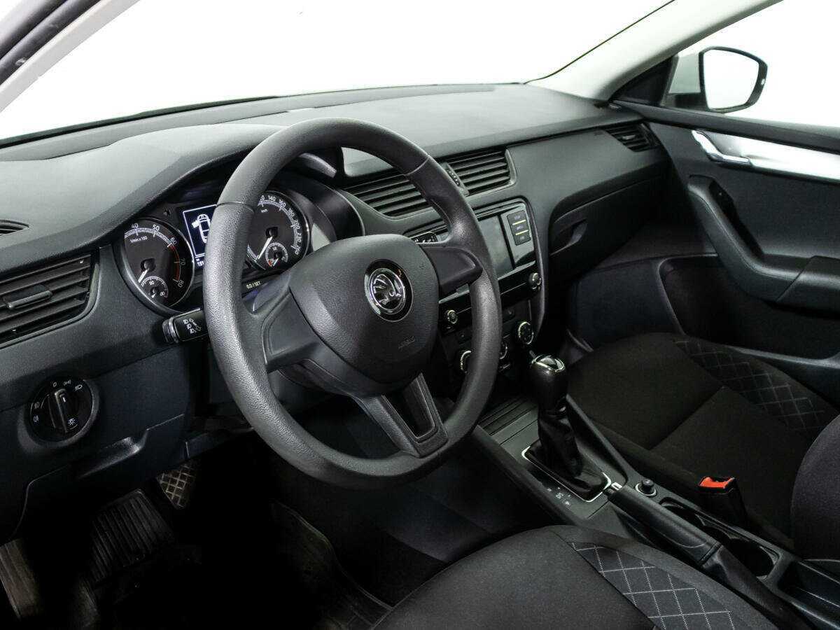 Skoda Octavia, 2018 - Фото №10
