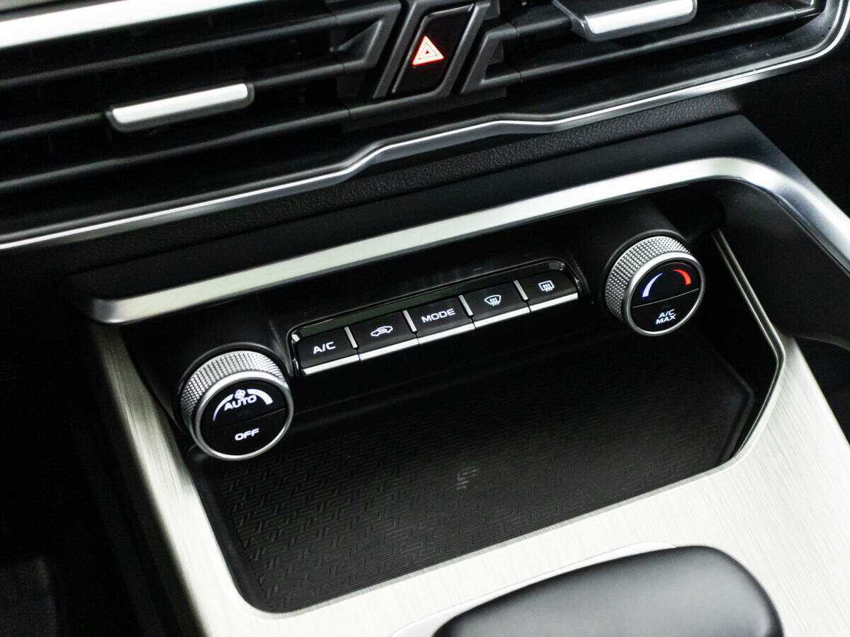 Geely Coolray, 2022 - Фото №20