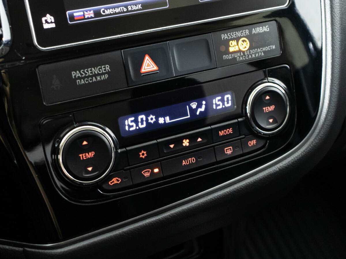 Mitsubishi Outlander, 2018 - Фото №16