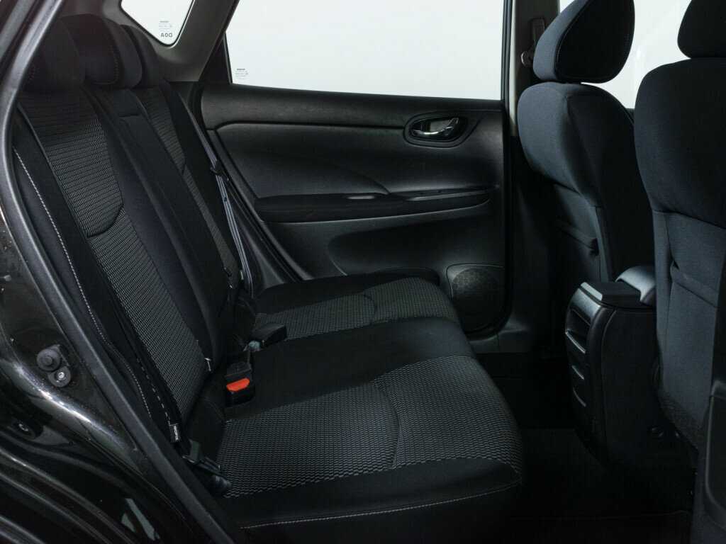 Nissan Tiida, 2015 - Фото №9