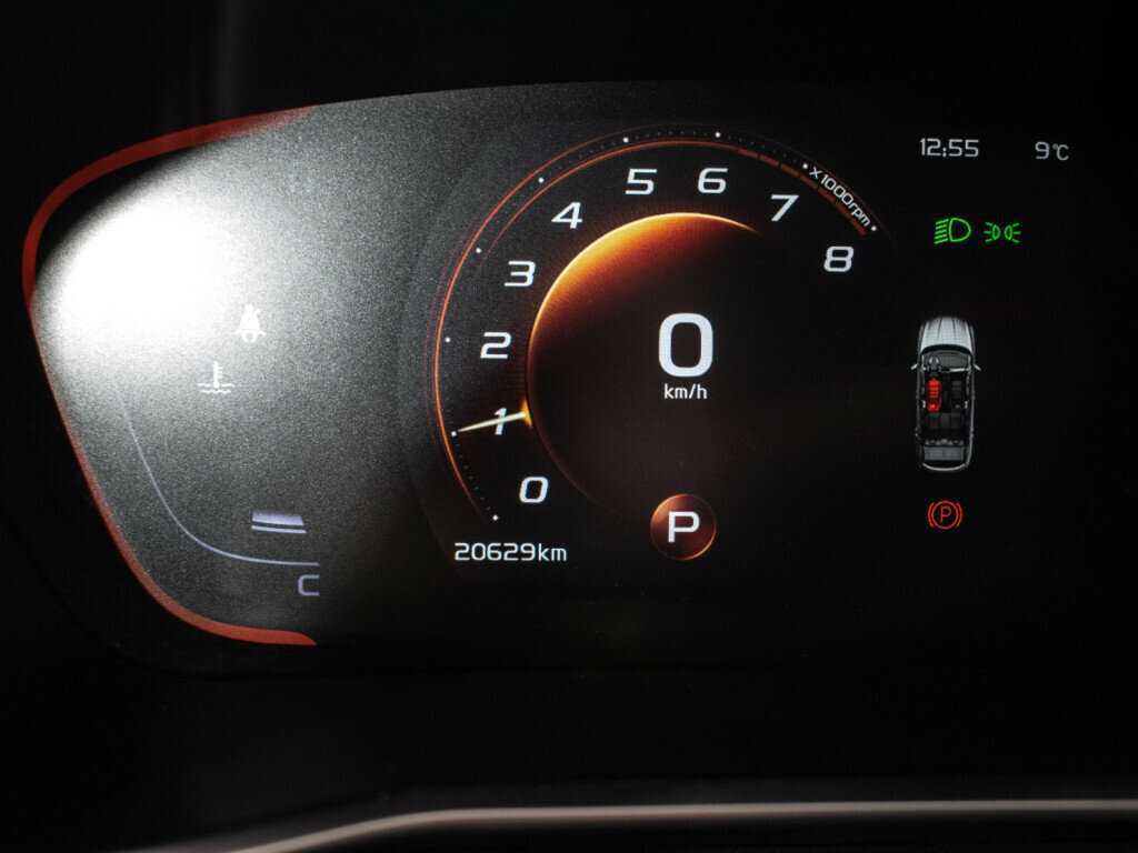 Geely Coolray, 2022 - Фото №11