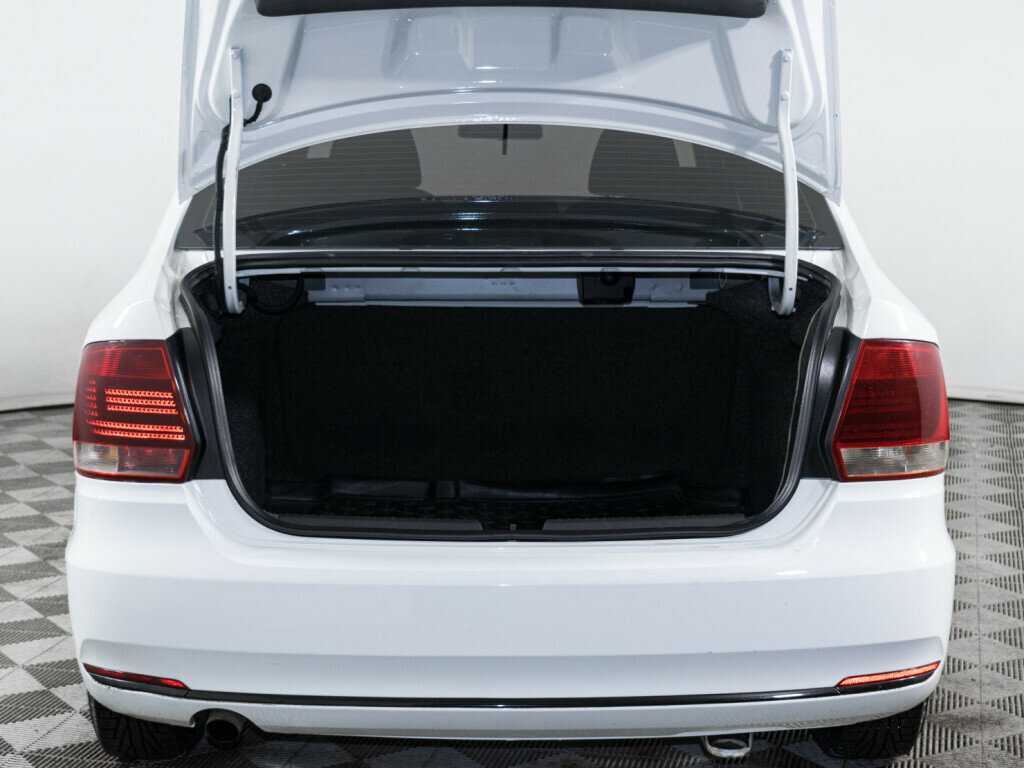 Volkswagen Polo, 2019 - Фото №6