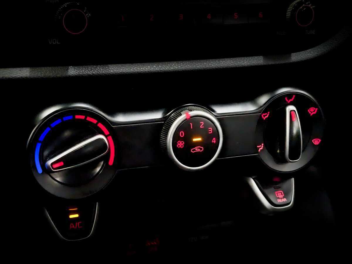 Kia Rio X-Line, 2020 - Фото №22