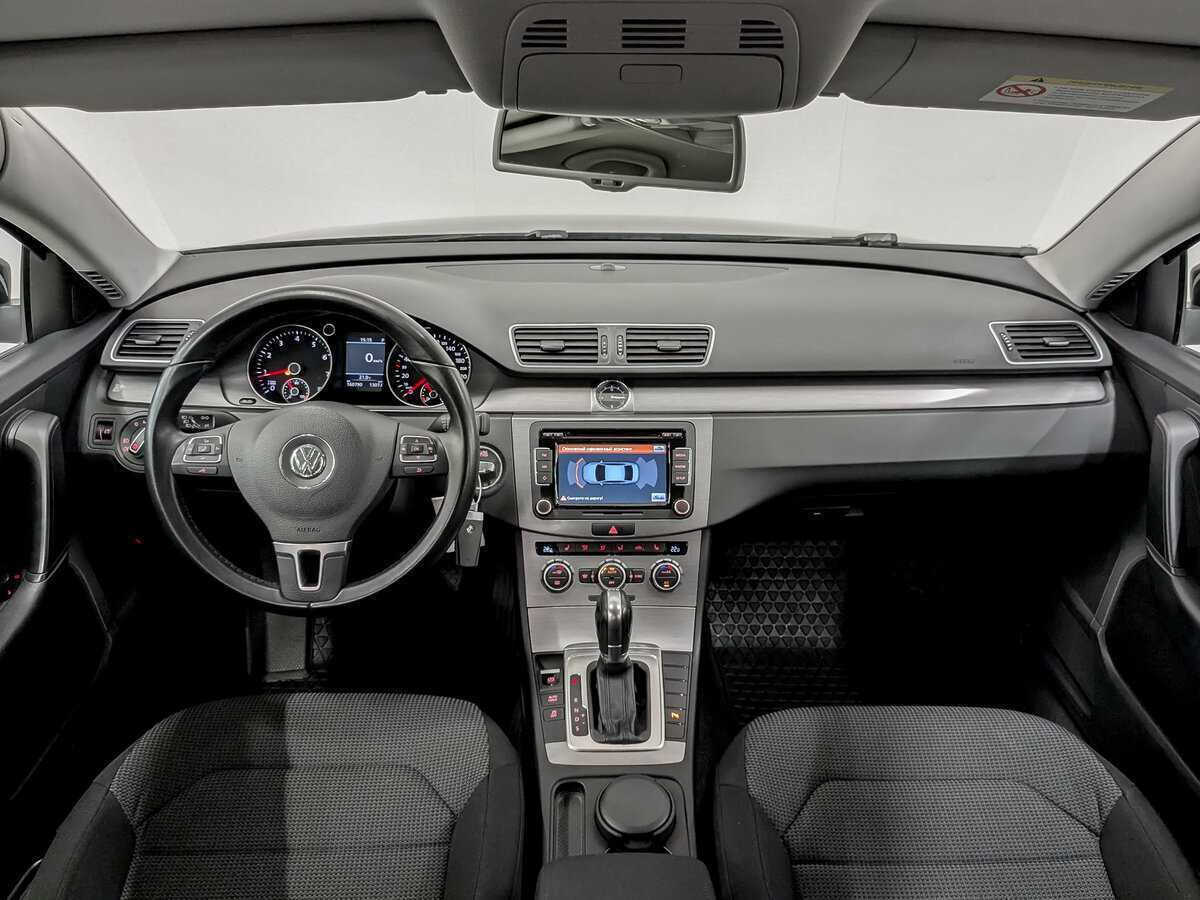 Volkswagen Passat, 2012 - Фото №13