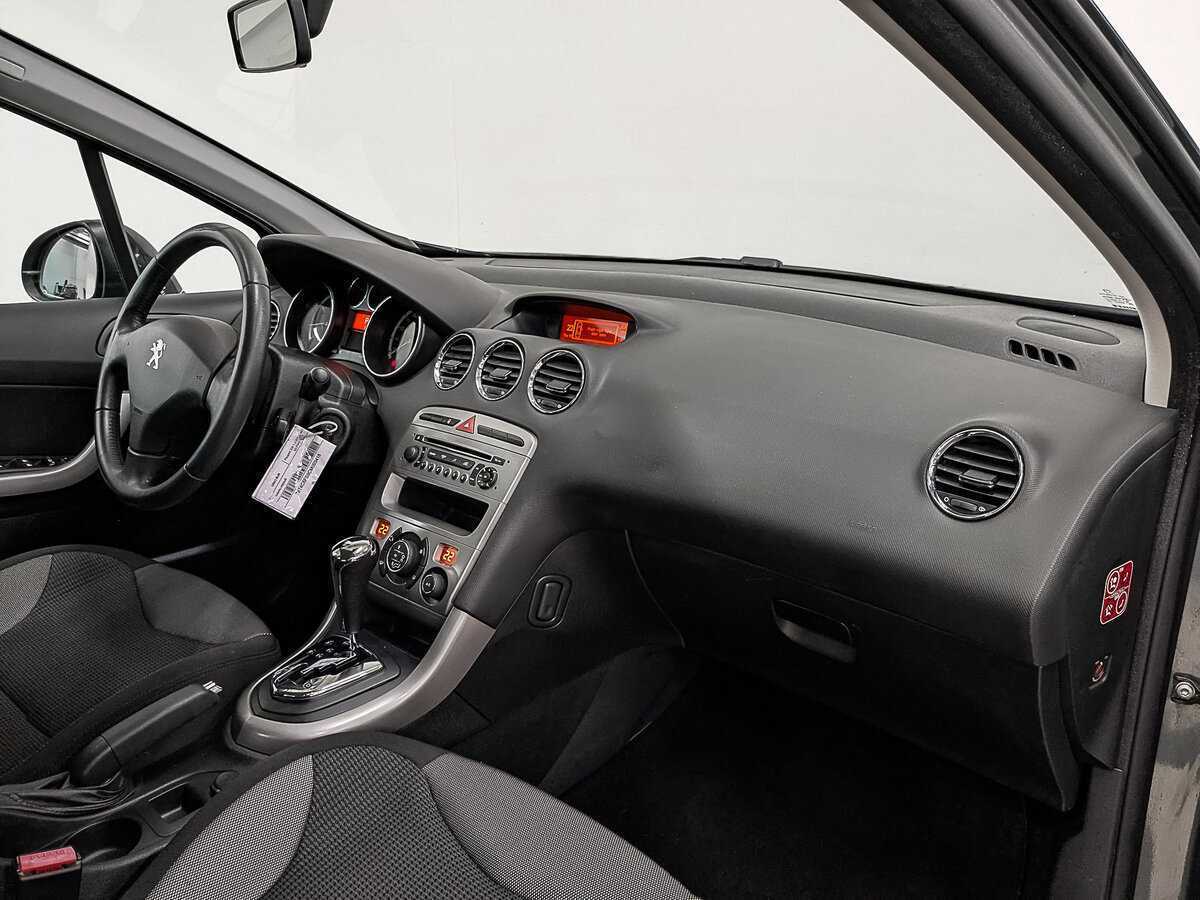 Peugeot 308, 2012 - Фото №10