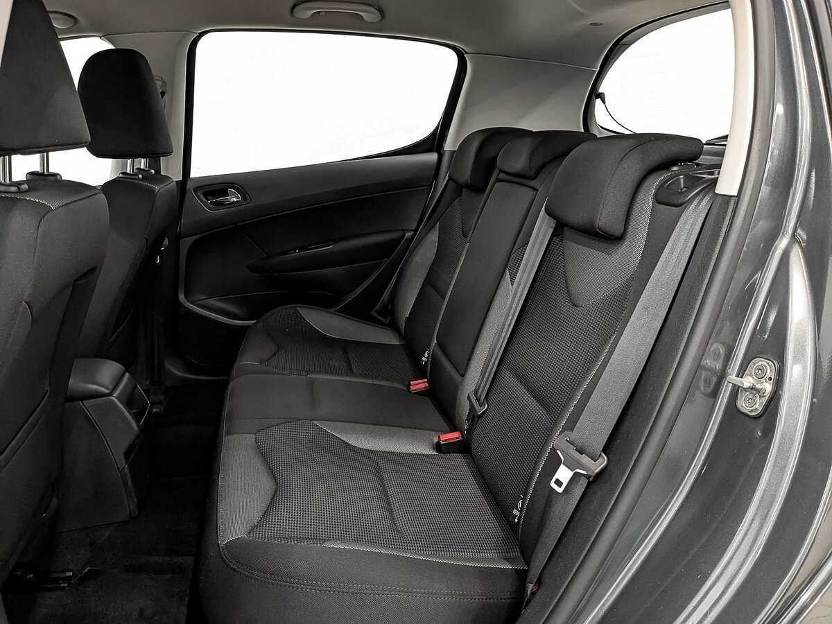 Peugeot 308, 2012 - Фото №11