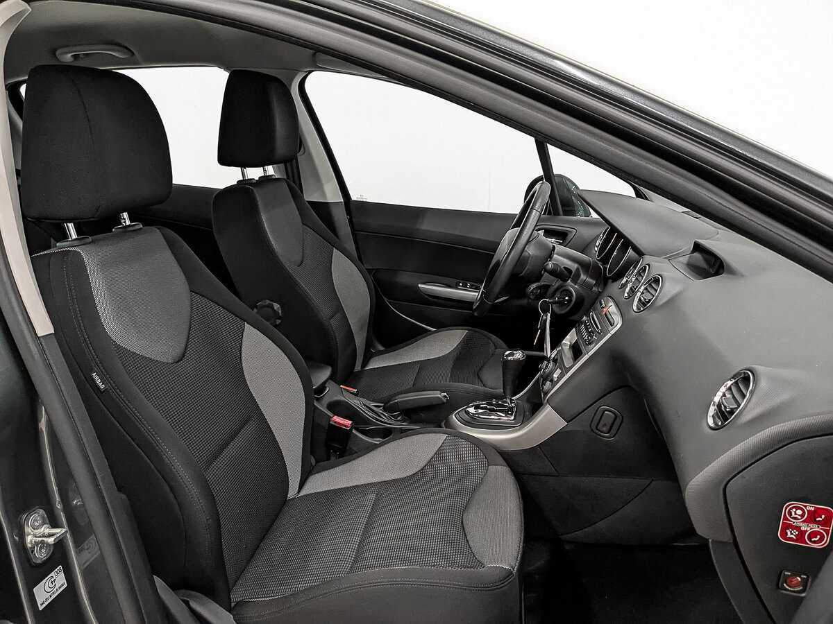 Peugeot 308, 2012 - Фото №20