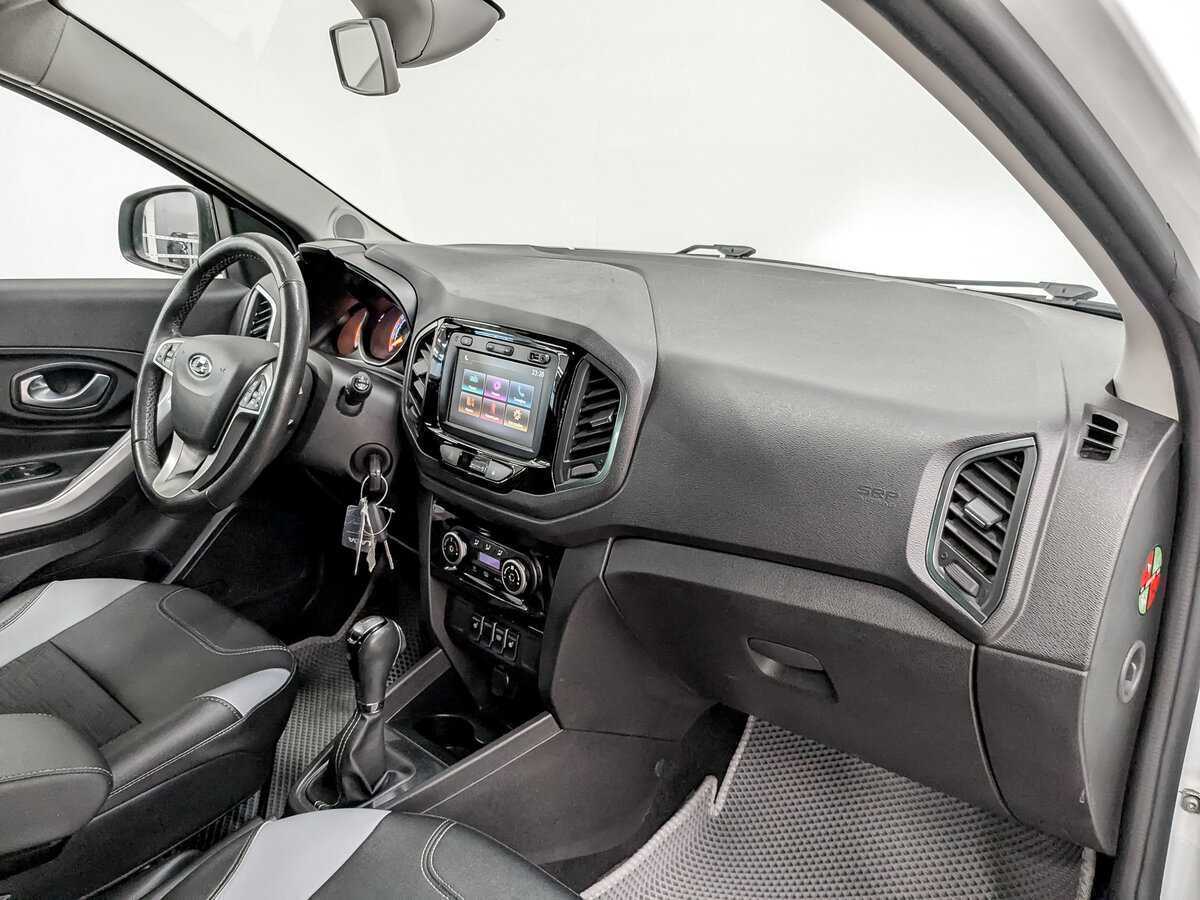 Lada (ВАЗ) XRAY Cross, 2019 - Фото №10