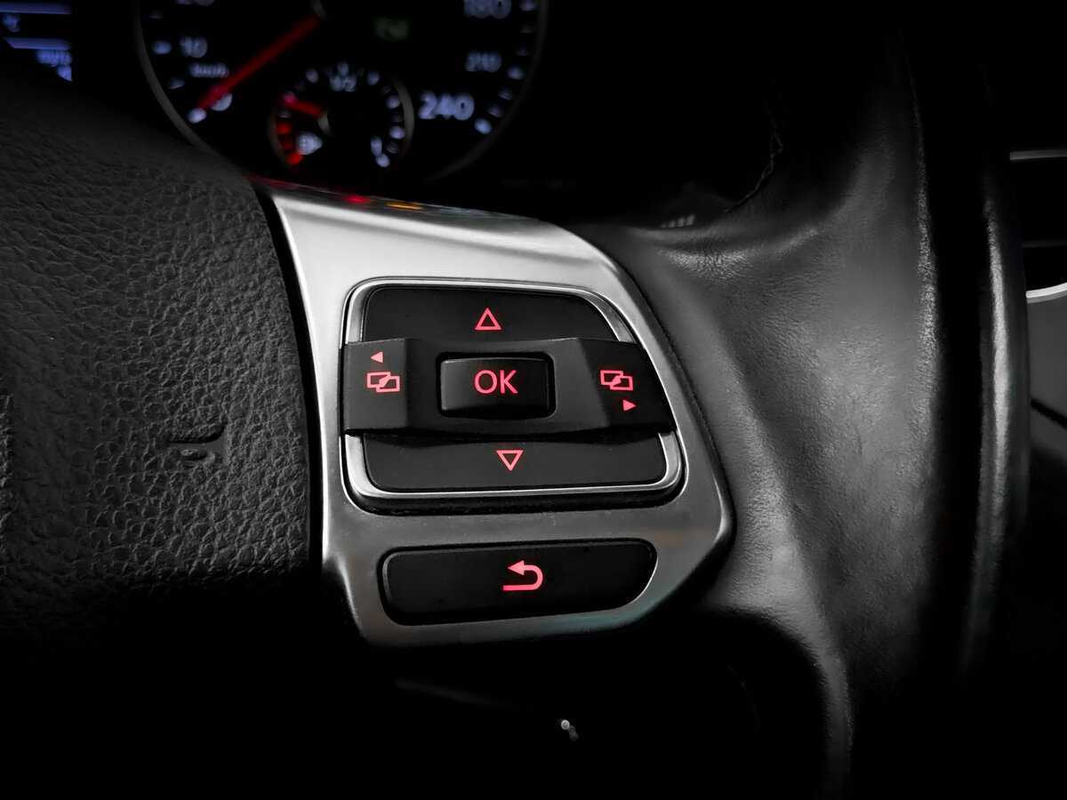 Volkswagen Tiguan, 2016 - Фото №25