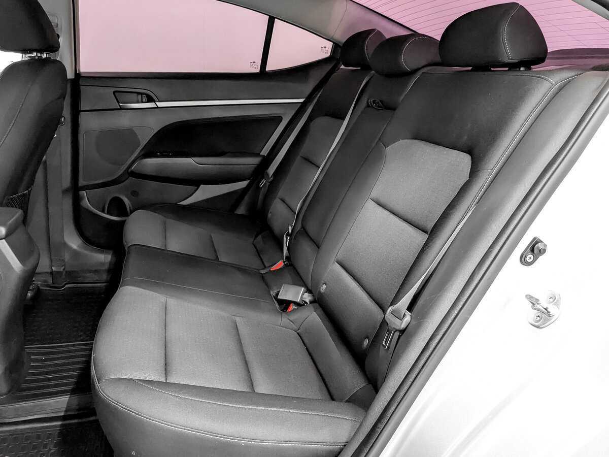 Hyundai Elantra, 2017 - Фото №11