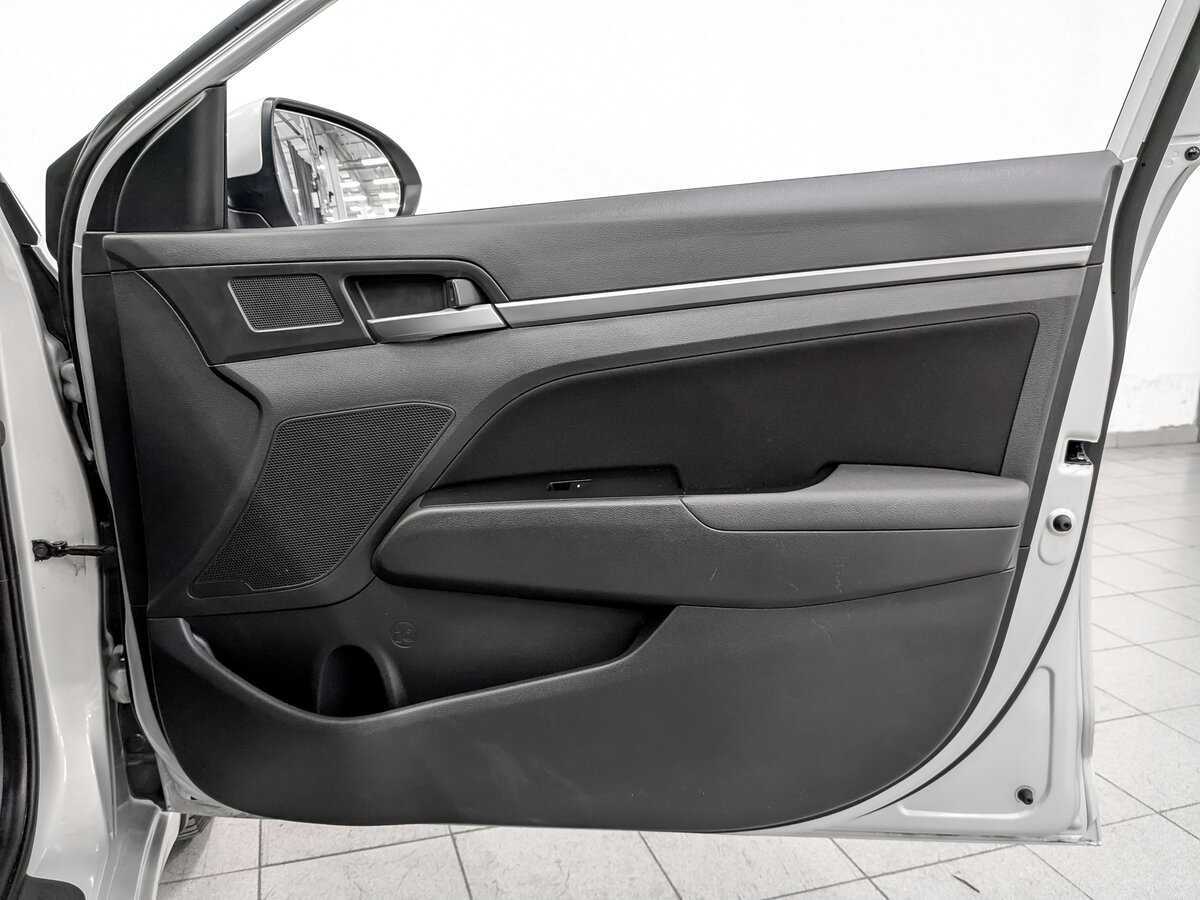 Hyundai Elantra, 2017 - Фото №21