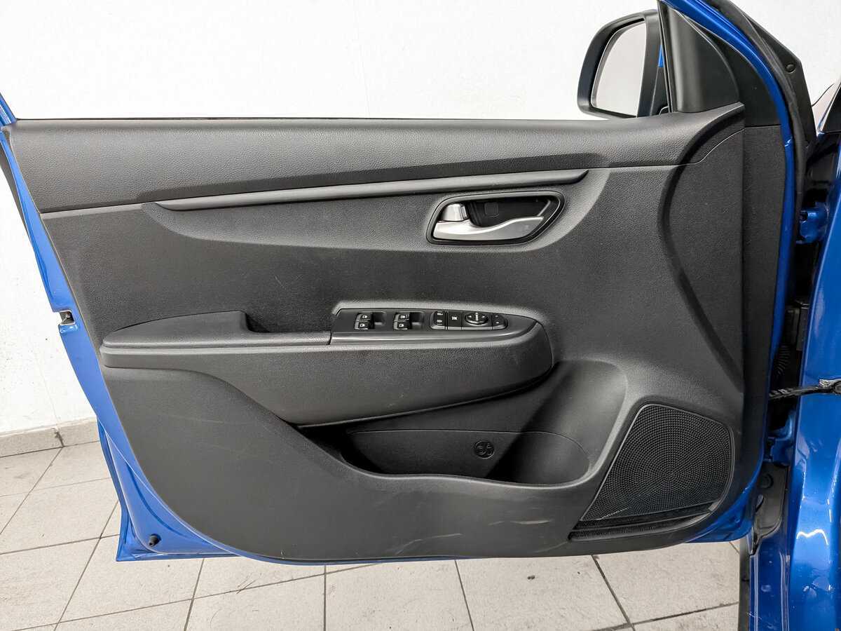 Kia Rio X-Line, 2020 - Фото №16