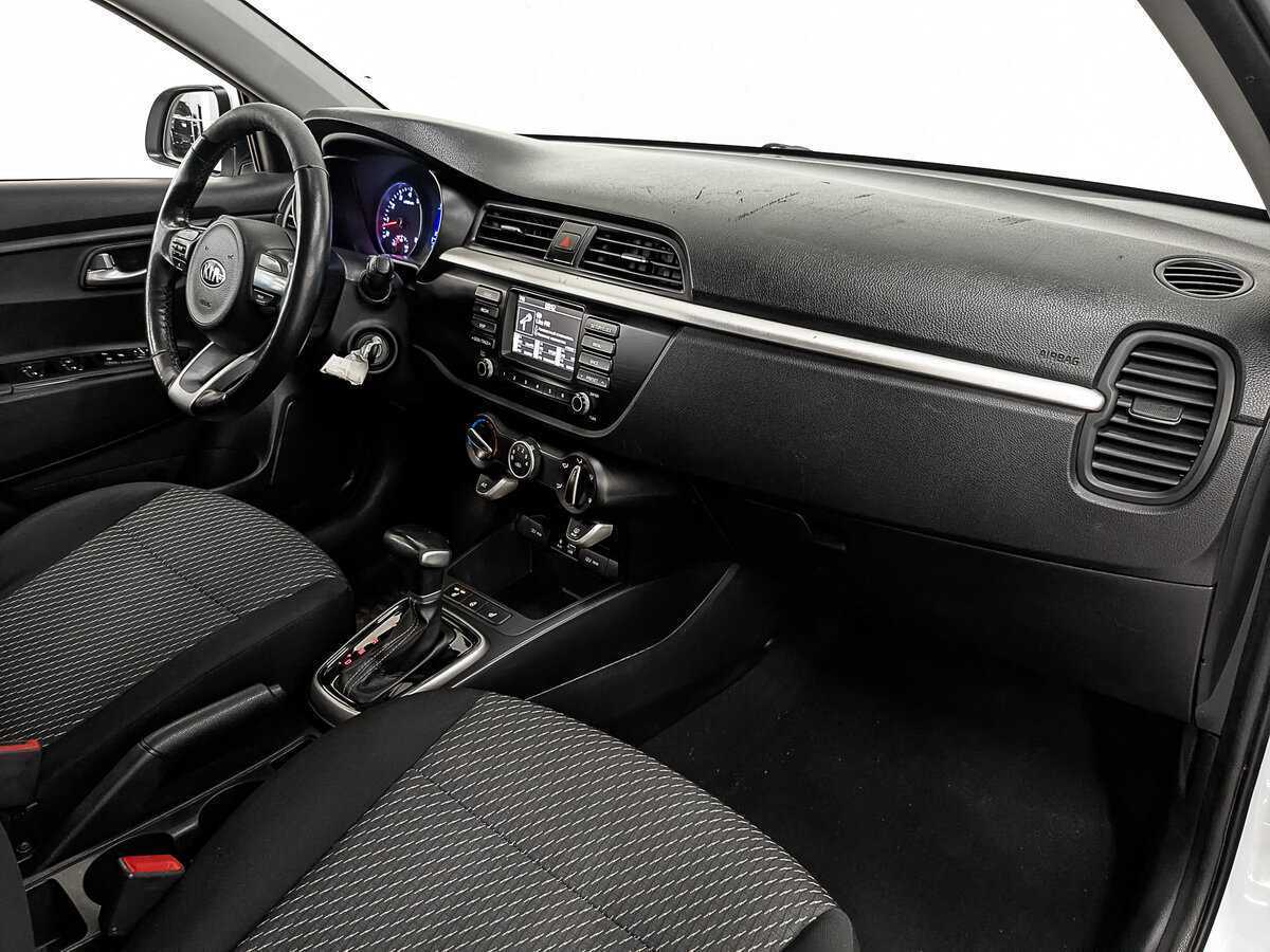 Kia Rio X-Line, 2020 - Фото №9