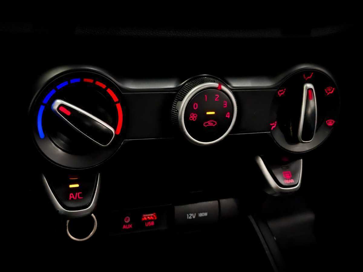 Kia Rio X-Line, 2020 - Фото №22