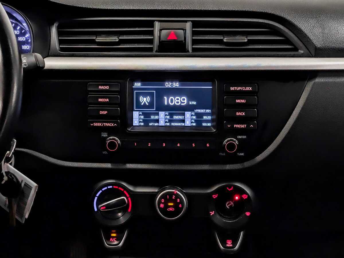 Kia Rio X-Line, 2020 - Фото №14