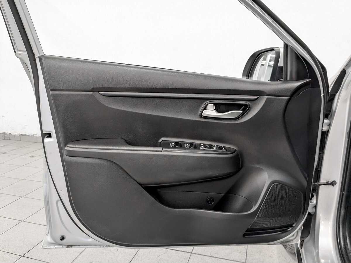 Kia Rio X-Line, 2020 - Фото №16