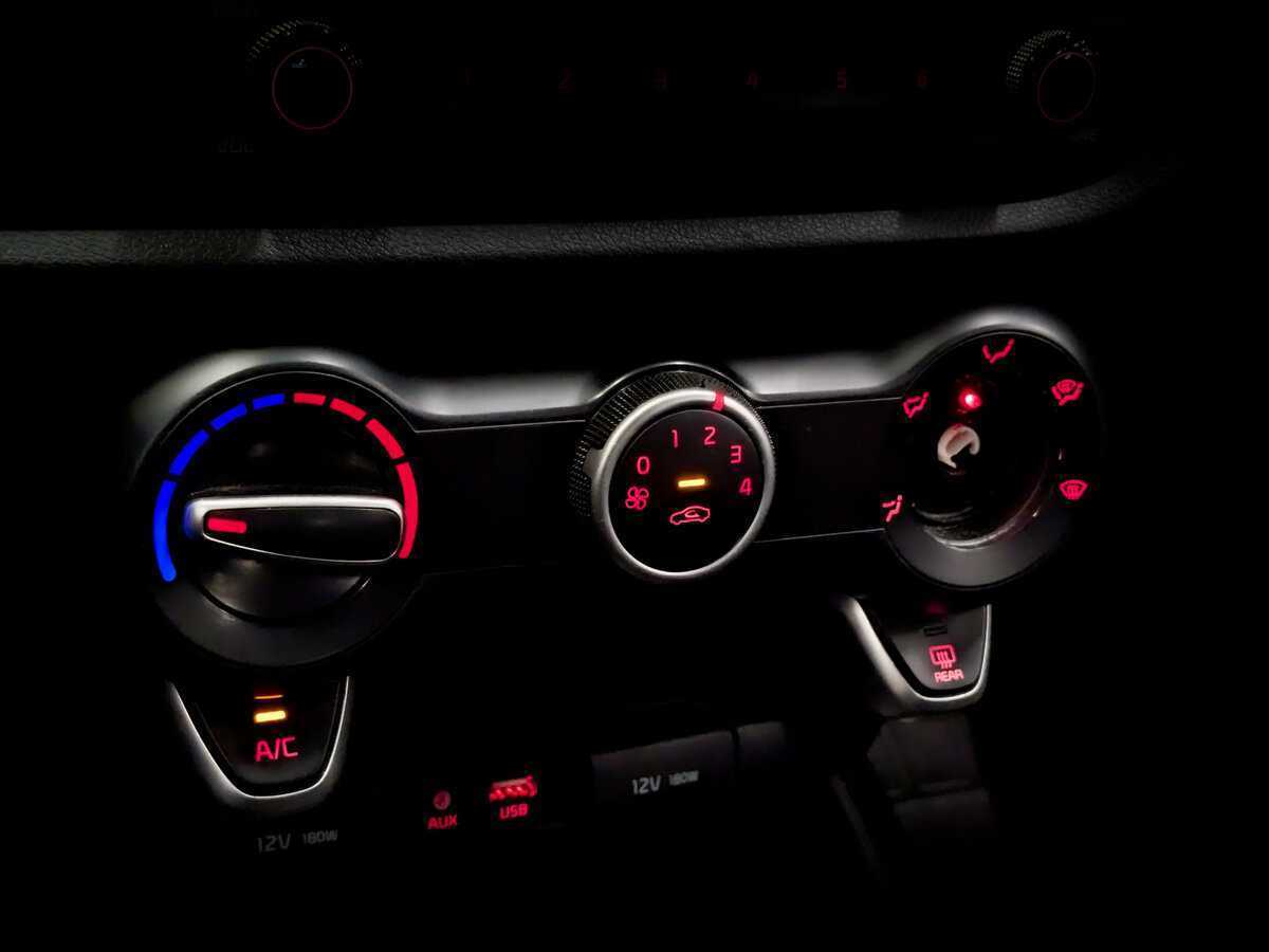 Kia Rio X-Line, 2020 - Фото №21