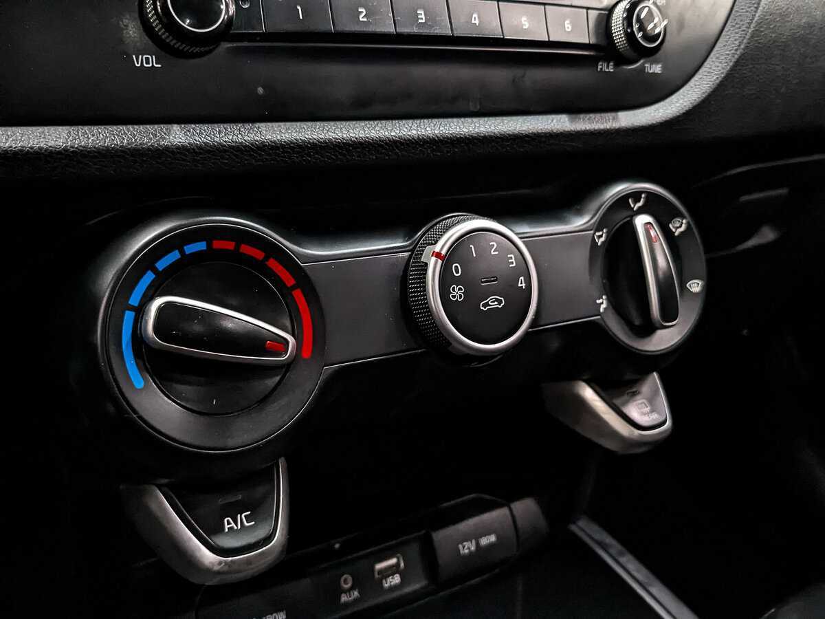 Kia Rio X-Line, 2020 - Фото №18