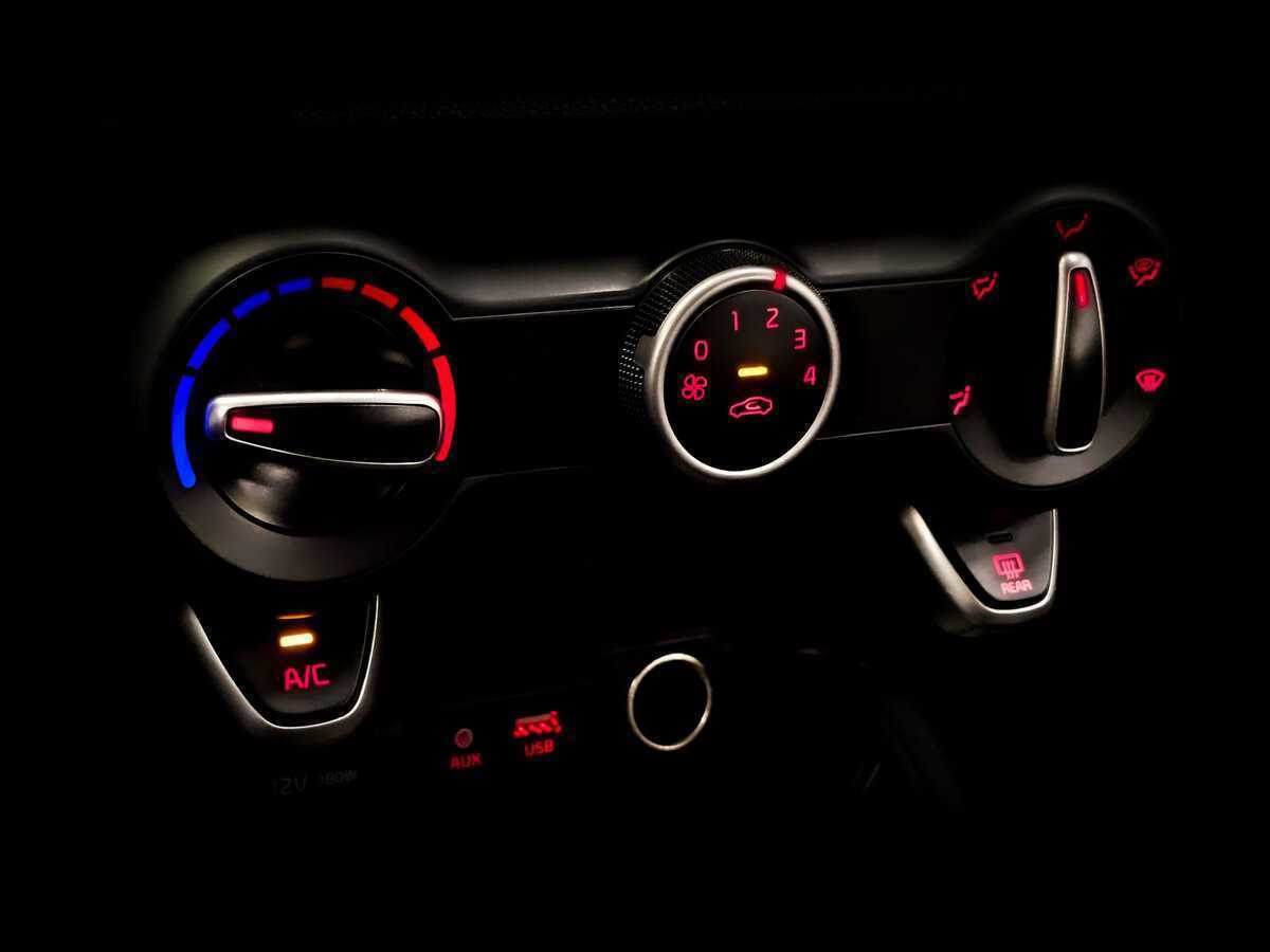 Kia Rio, 2018 - Фото №22