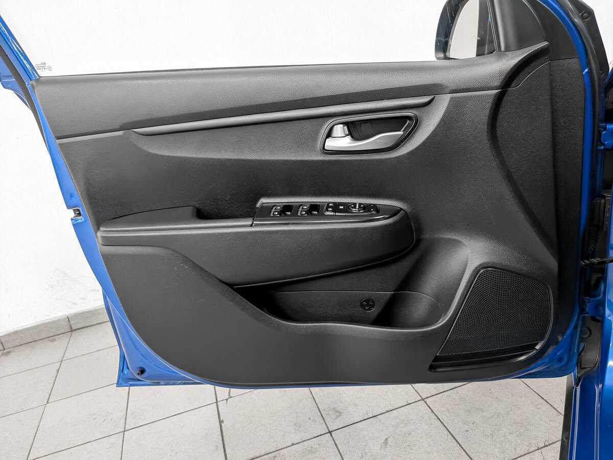 Kia Rio X-Line, 2020 - Фото №15