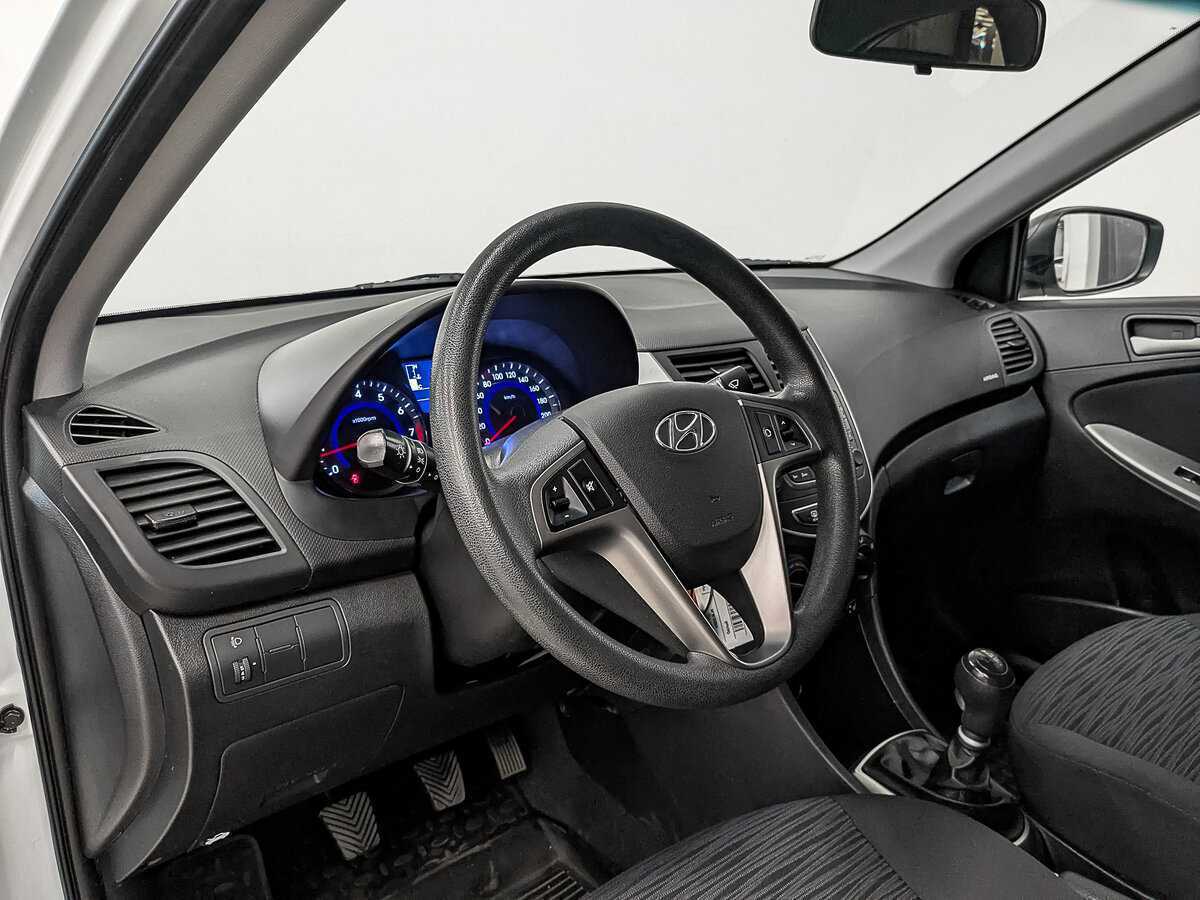 Hyundai Solaris, 2015 - Фото №12