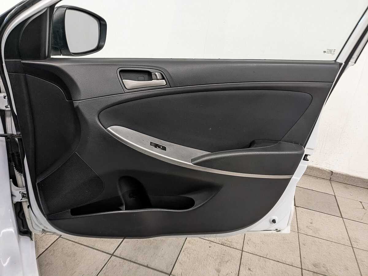 Hyundai Solaris, 2015 - Фото №22