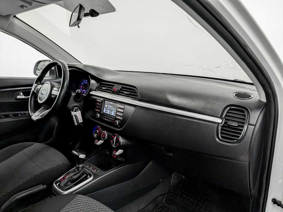 Kia Rio X-Line, 2020 - Фото №10