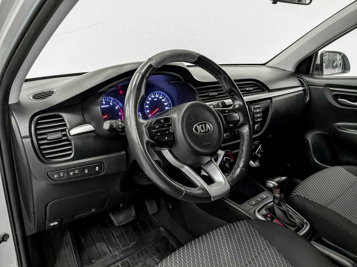 Kia Rio X-Line, 2020 - Фото №15