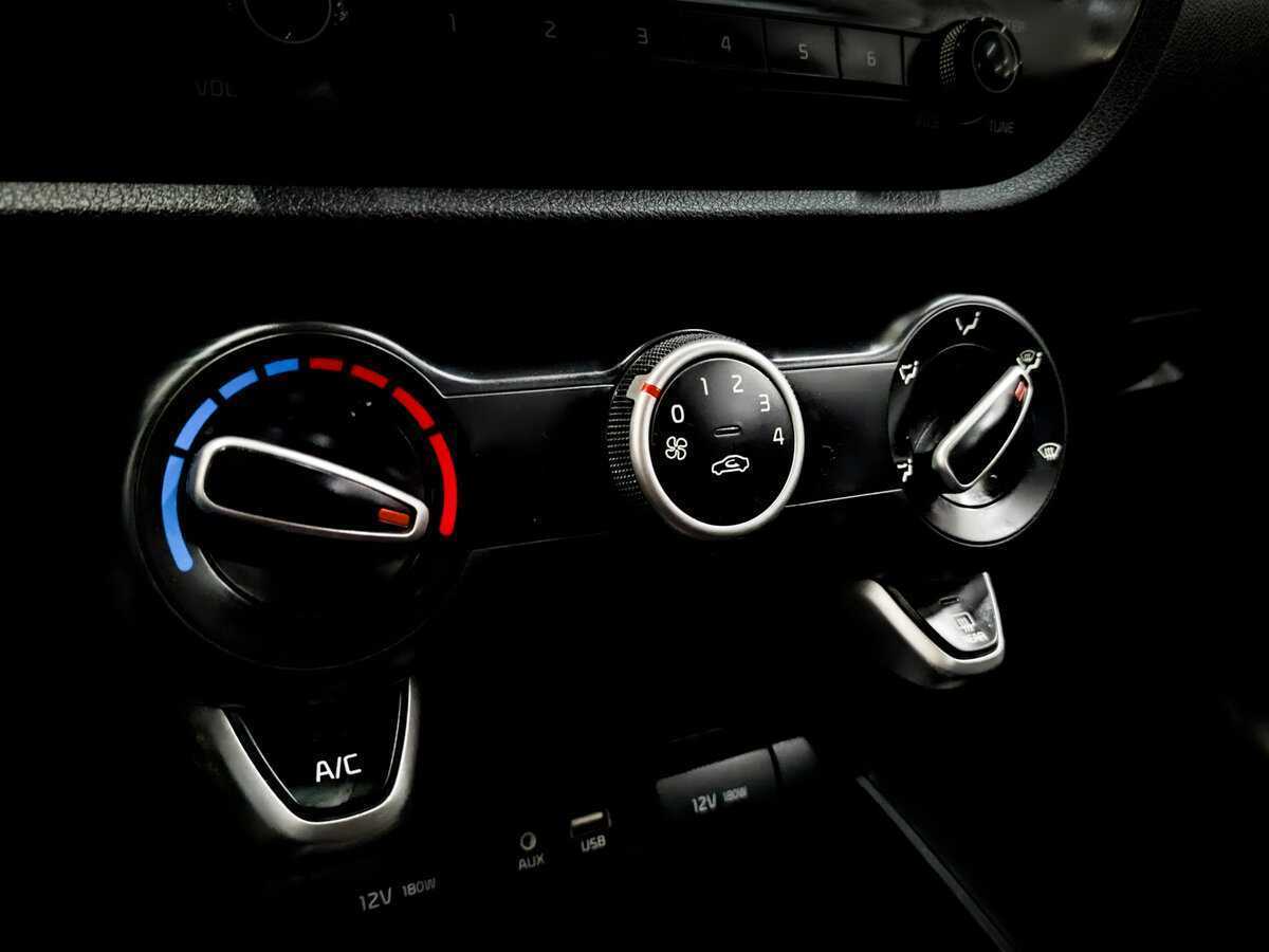 Kia Rio X-Line, 2020 - Фото №22