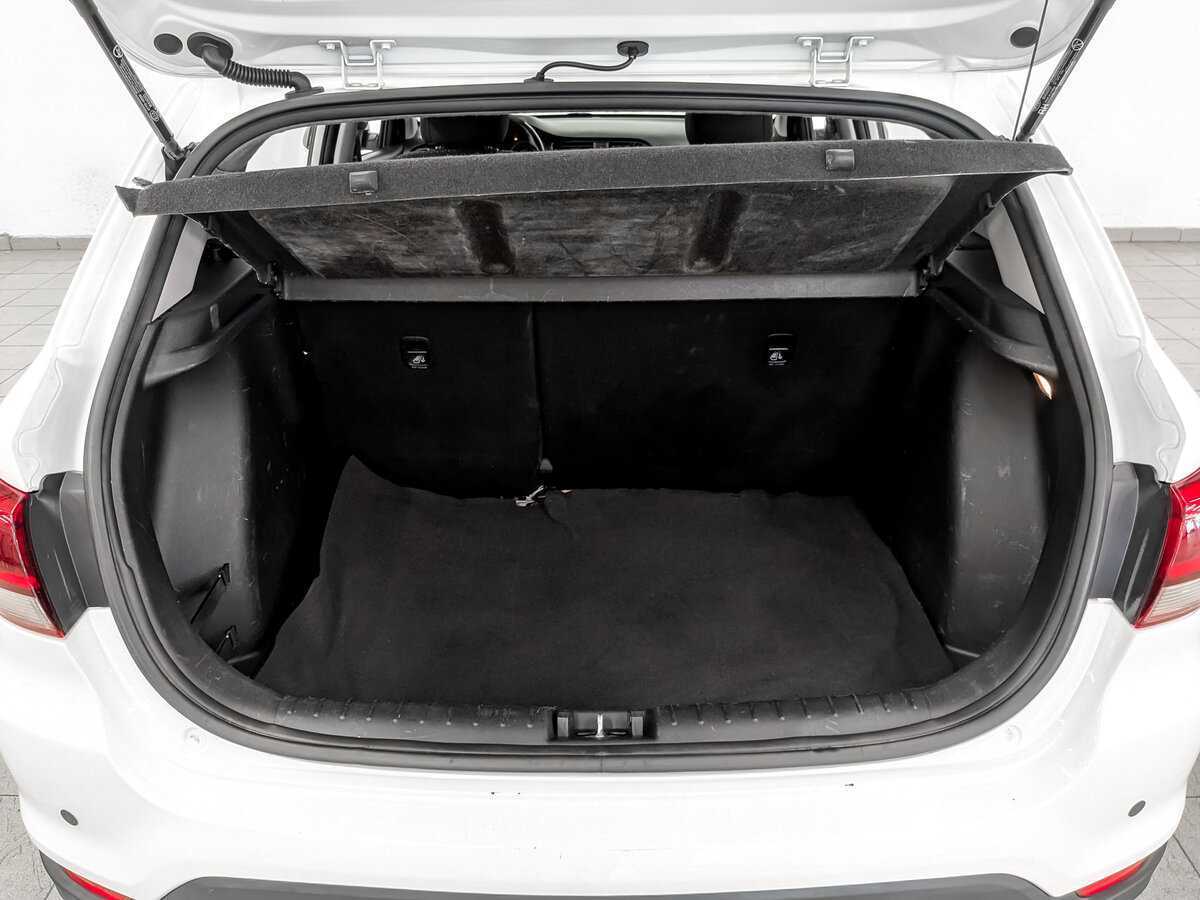 Kia Rio X-Line, 2020 - Фото №9