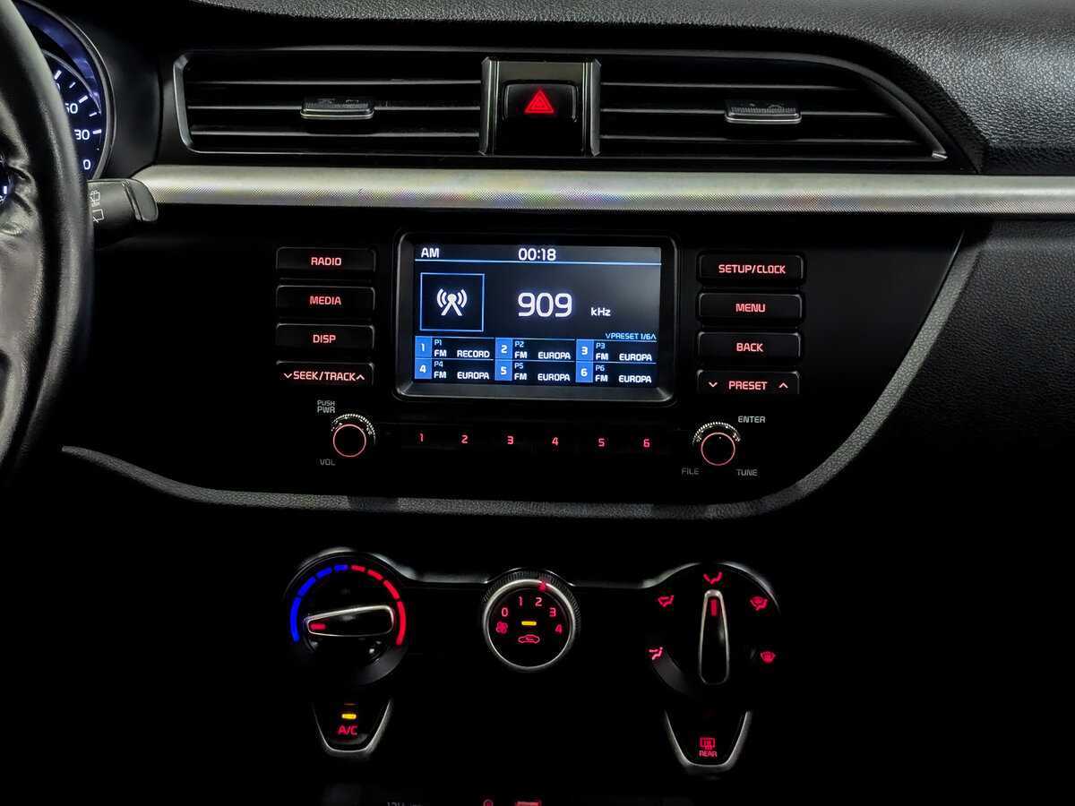 Kia Rio X-Line, 2020 - Фото №14