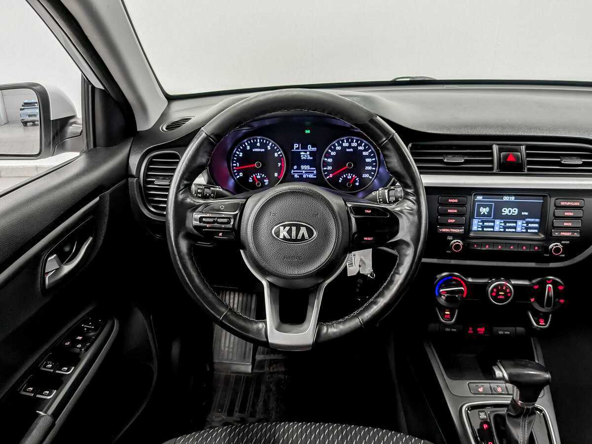 Kia Rio X-Line, 2020 - Фото №18