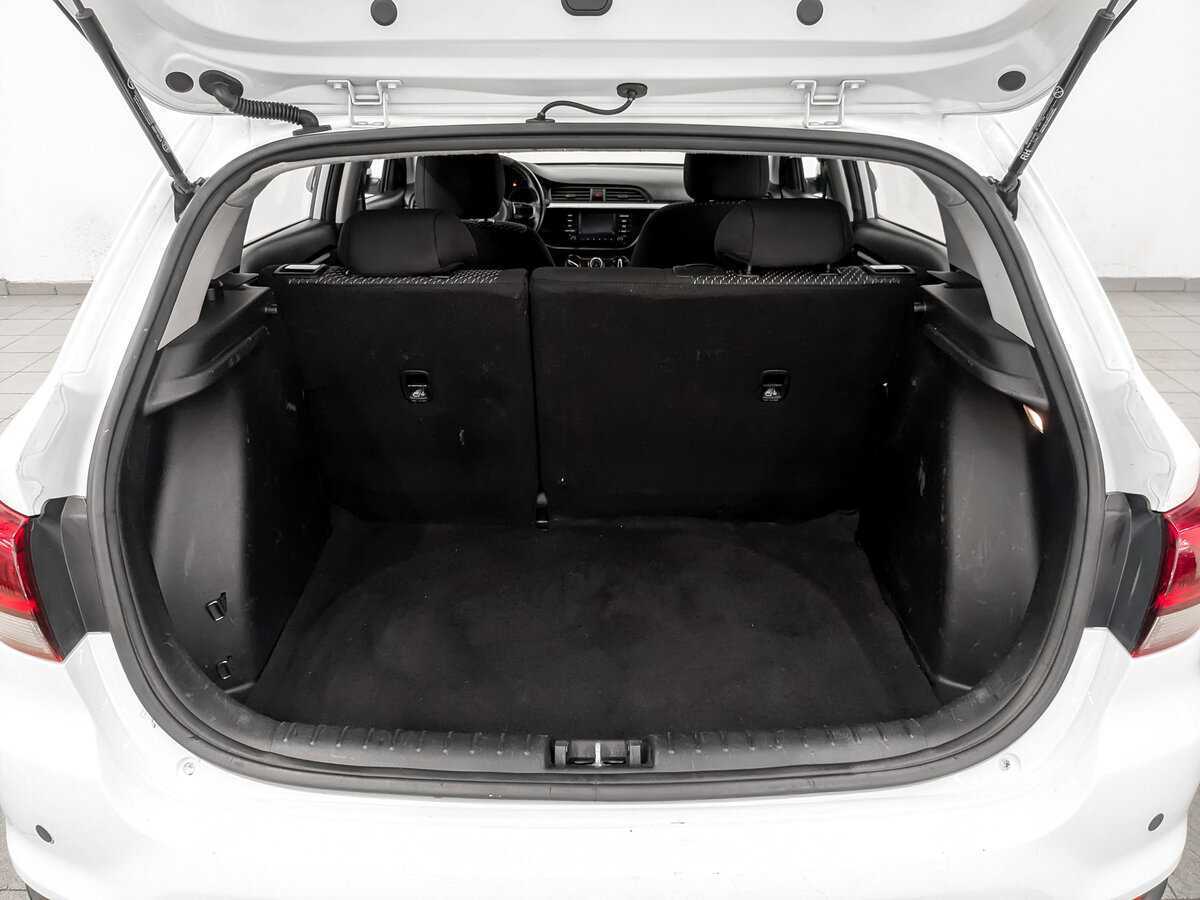 Kia Rio X-Line, 2020 - Фото №9