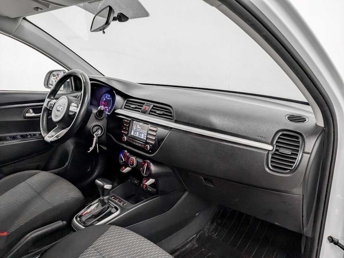 Kia Rio X-Line, 2020 - Фото №10