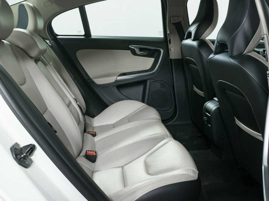 Volvo S60, 2012 - Фото №8