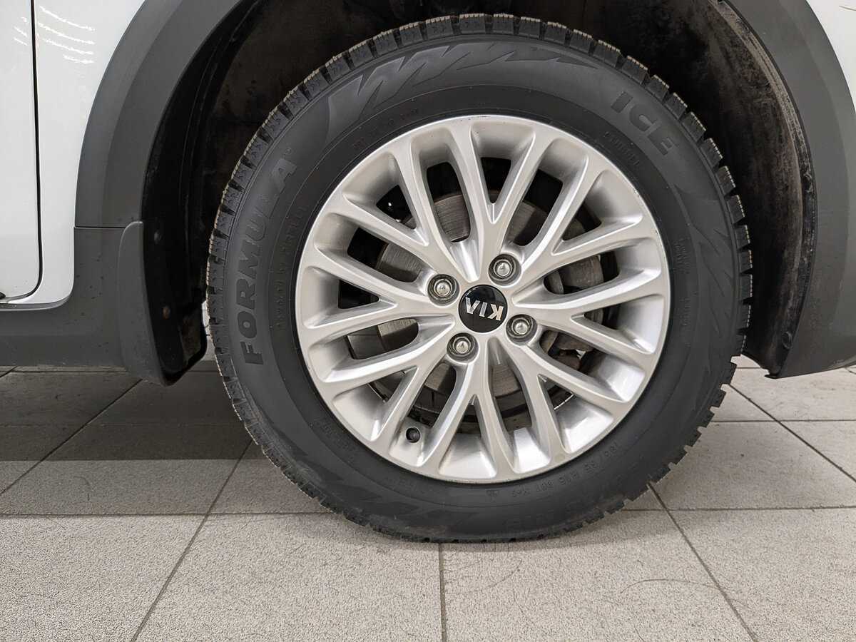 Kia Rio X-Line, 2020 - Фото №11