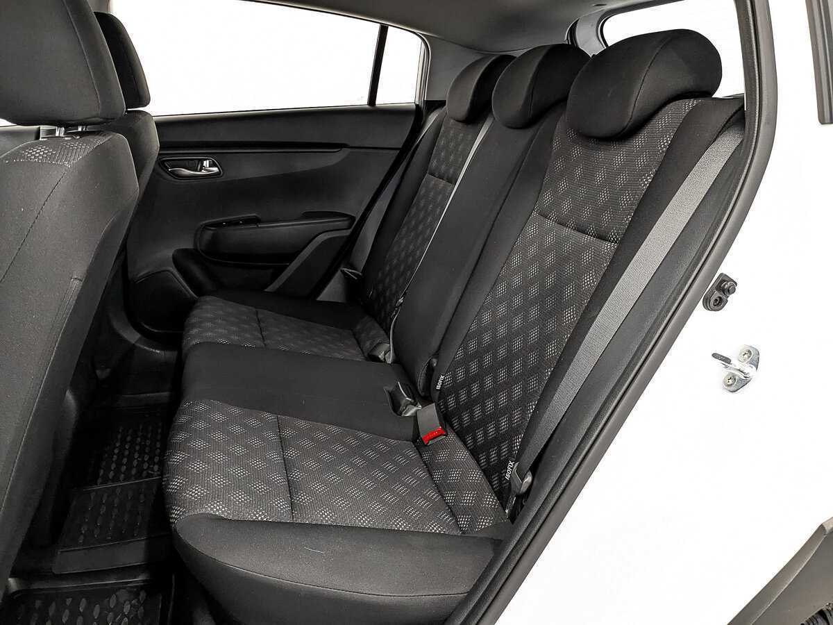 Kia Rio X-Line, 2020 - Фото №17