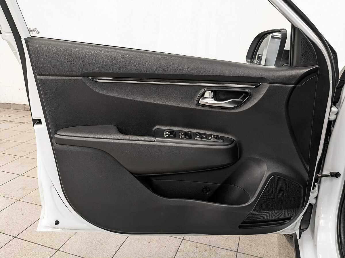 Kia Rio X-Line, 2020 - Фото №18