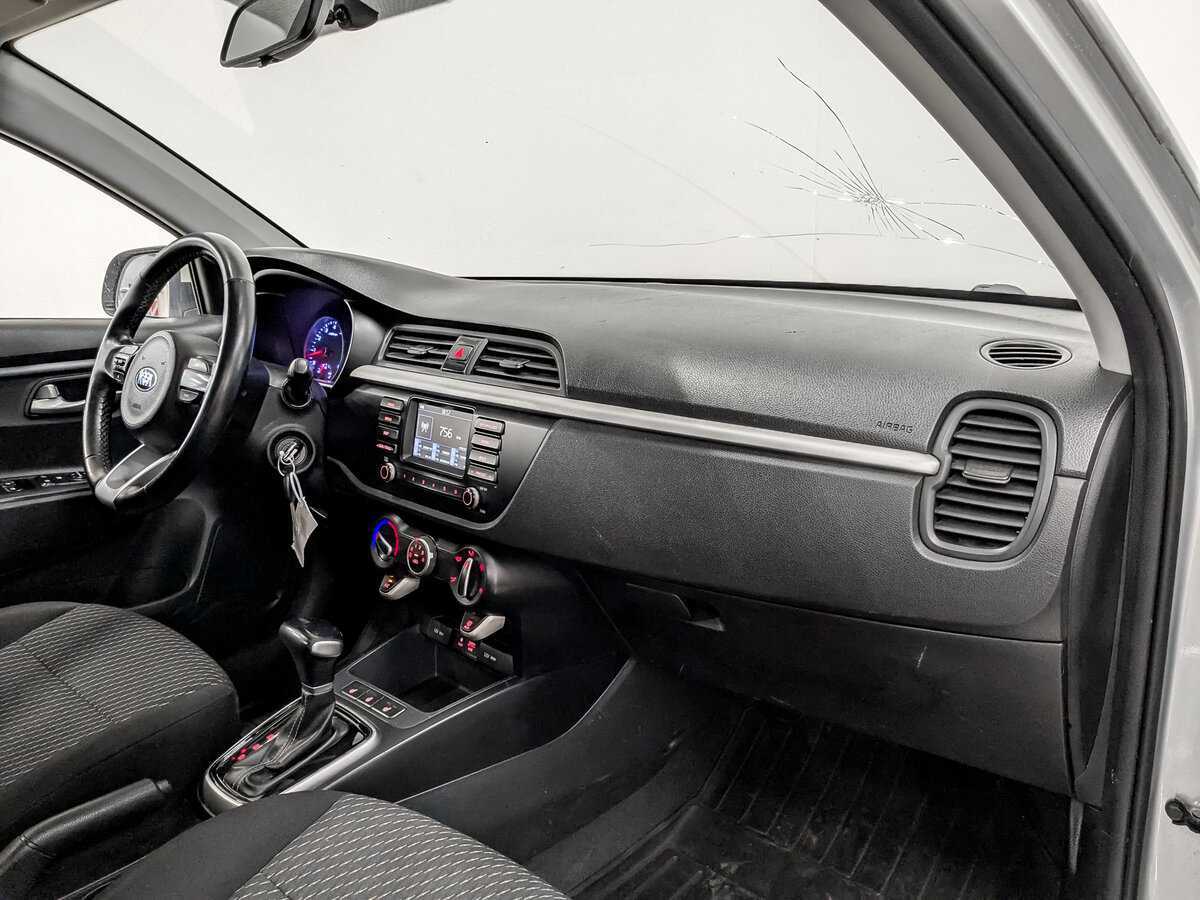 Kia Rio X-Line, 2020 - Фото №10