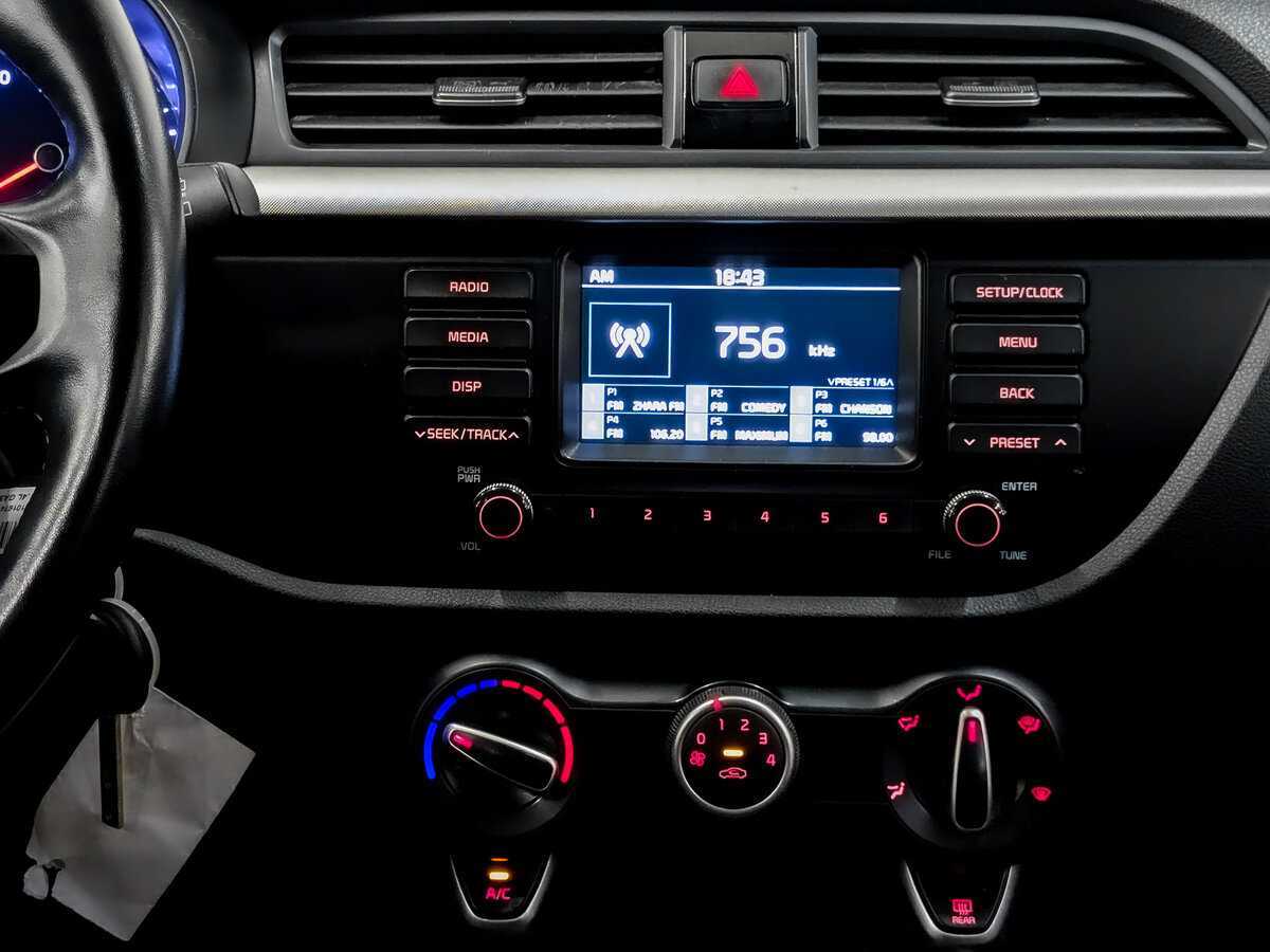 Kia Rio X-Line, 2020 - Фото №14