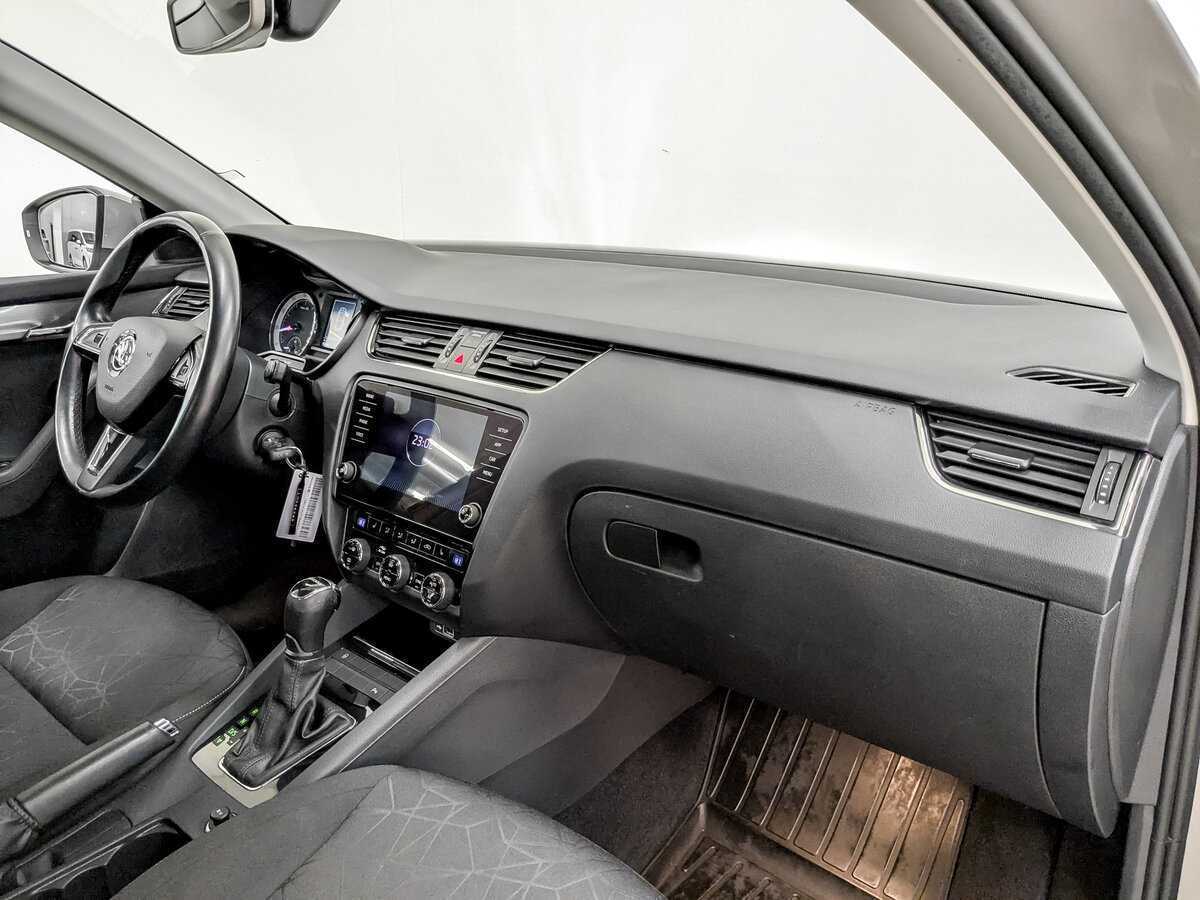 Skoda Octavia, 2020 - Фото №10