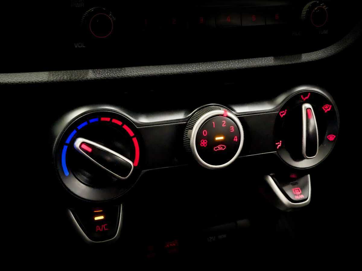 Kia Rio X-Line, 2019 - Фото №23