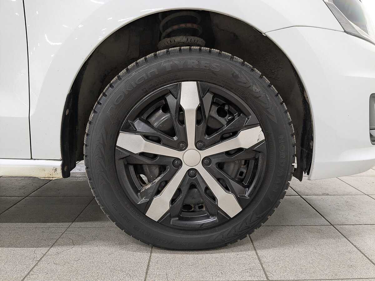 Volkswagen Polo, 2018 - Фото №11